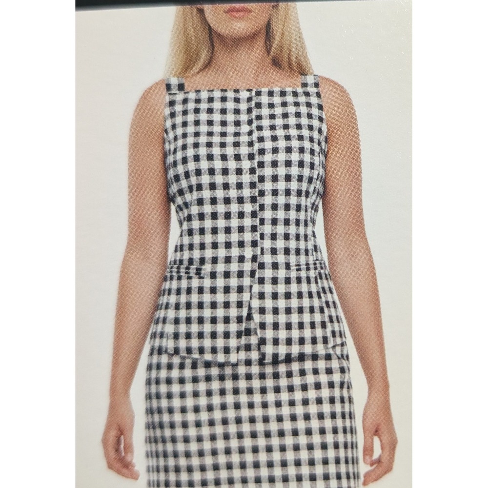 Women's Express linen blend button top black and white plaid size XXL